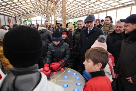 В Киевском районе, на месте старого скейт-парка, открылась новая ледовая арена (фото) 