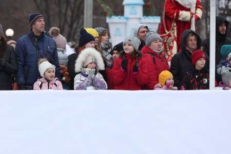 В Киевском районе, на месте старого скейт-парка, открылась новая ледовая арена (фото) 