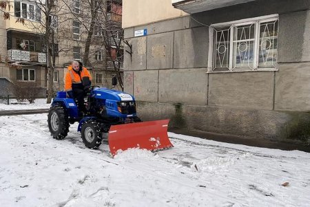 Одесские коммунальные службы работают в усиленном режиме (фото)