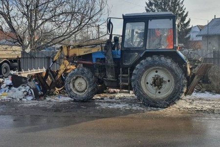 Сотрудники ЖКС «Хмельницкий» ликвидировали стихийную свалку на улице Крайней (фото)