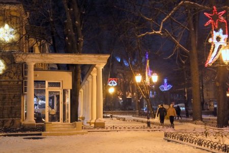 Дерибасовская и Горсад уже готовы к новогодним и рождественским праздникам (фоторепортаж) 