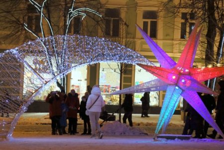 Дерибасовская и Горсад уже готовы к новогодним и рождественским праздникам (фоторепортаж) 