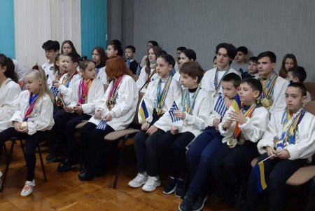 В Приморском районе в школе №16 открыли новую спортивную площадку (фото)
