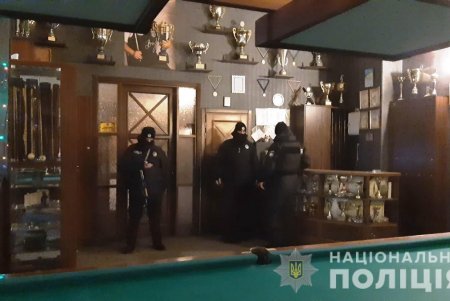 Полицейские задержали подозреваемого в убийстве на Посмитного (фото, видео)
