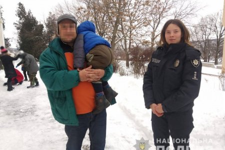 Жителей Одесской области предупреждают об опасности замерзших водоемов (фото)