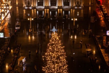 Главная елка Одессы поборется за звание самого красивого новогоднего дерева Украины (фото)