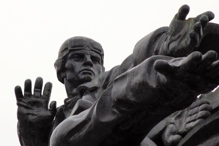 Январская прогулка по Адмиральскому проспекту (фоторепортаж)