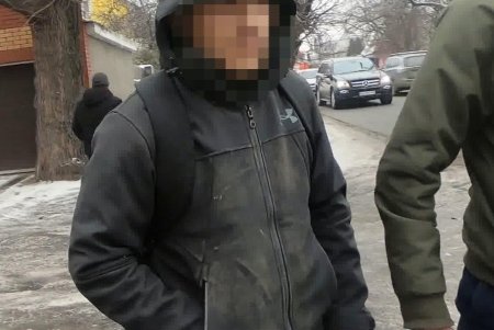 Под Одессой молодой человек похитил из почтового отделения 800 тысяч гривен (фото, видео)