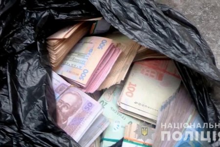 Под Одессой молодой человек похитил из почтового отделения 800 тысяч гривен (фото, видео)