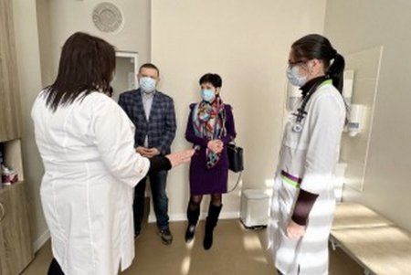 В Киевском районе завершился ремонт семейной амбулатории и паллиативного отделения (фото)