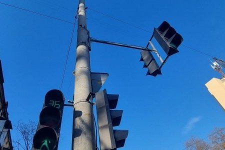 В Одессе продолжаются работы по восстановлению, ремонту, замене знаков дорожного движения во всех районах города (фото)