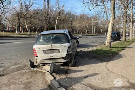 ДТП в Одессе: женщина и двое малолетних детей в больнице (обновлено, фото)
