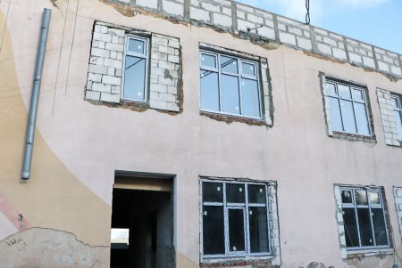 В инфекционной больнице активно ведется реконструкция детского отделения за счет городского бюджета (фото)