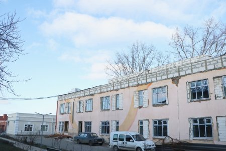 В инфекционной больнице активно ведется реконструкция детского отделения за счет городского бюджета (фото)