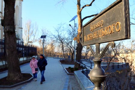 Одесситы и гости города уже могут прогуляться по обновленному бульвару Жванецкого (фоторепортаж) 