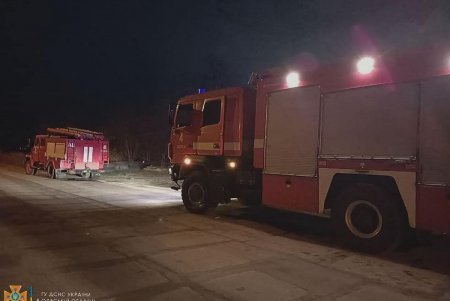 В Суворовском районе Одессы горели поля фильтрации (фото)