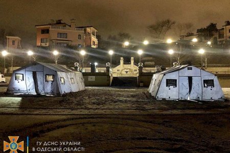В местах крещенских купаний спасатели развернули три палатки (фото)