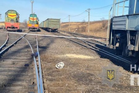 В порту под Одессой тепловоз переехал работника железной дороги (фото)