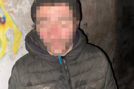 В Приморском районе двоим мужчинам не дали сбежать со срезанными коммуникационными проводами (фото)