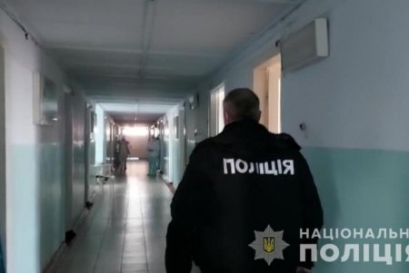 В Одесской области двое односельчан незаконно удерживали подростка в своем гараже (фото)