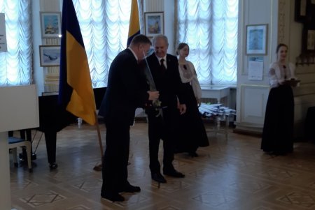 В честь Дня Соборности Украины в Одессе наградили госслужащих, а также деятелей различных сфер (фото)