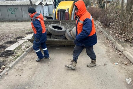 В течение недели коммунальщики наводили порядок на городских улицах (фото)