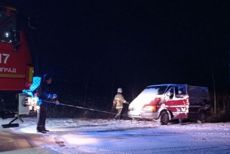 В Болградском районе спасатели вытащили из кювета три автомобиля (фото)