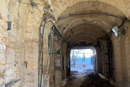 Памятник архитектуры и градостроительства на Спиридоновской, 10, проходит процесс реставрации (фото)