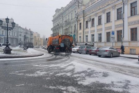 Коммунальщики Одессы активно борются с последствиями непогоды (фото)