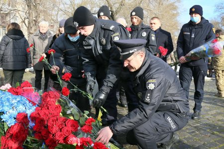 В Прохоровском сквере одесситы почтили память жертв Холокоста (фото)