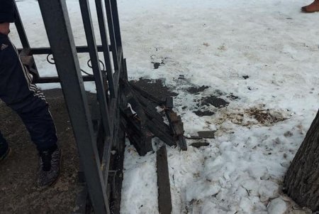 Одесситка вела прямую трансляцию похищения металлического забора с Французского бульвара и помогла поймать воров