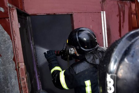 На Молдаванке горела станция технического обслуживания (фото)