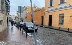 В Одессе продолжаются работы по восстановлению, ремонту, замене знаков дорожного движения во всех районах города (фото)
