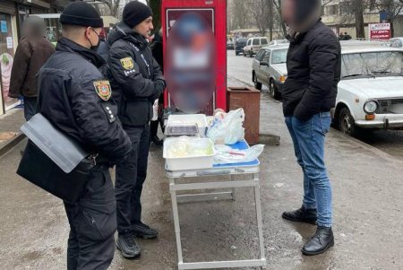 В Одессе рейдовые группы полицейских и представителей мэрии составили за месяц 270 админматериалов по стихийной торговле (фото) 
