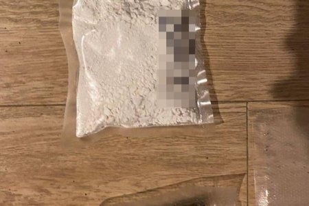 Студент, распространявший по городу наркотики, попался в руки полиции в Суворовском районе (фото)