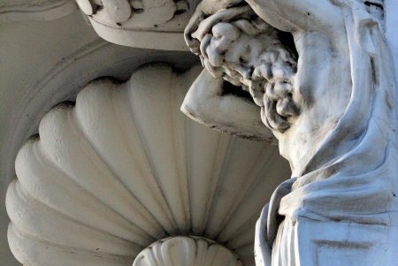 История Тираспольской: старинные здания, обновленные тротуары и современная четырехполосная дорога (фоторепортаж)