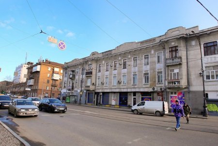 История Тираспольской: старинные здания, обновленные тротуары и современная четырехполосная дорога (фоторепортаж)