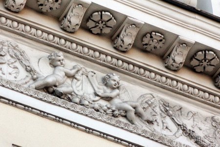 История Тираспольской: старинные здания, обновленные тротуары и современная четырехполосная дорога (фоторепортаж)
