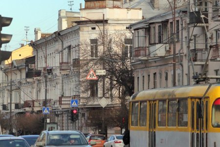 История Тираспольской: старинные здания, обновленные тротуары и современная четырехполосная дорога (фоторепортаж)