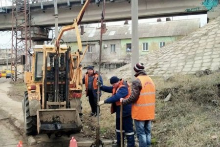 В Одессе состоялся субботник с привлечением спецтехники (фоторепортаж)