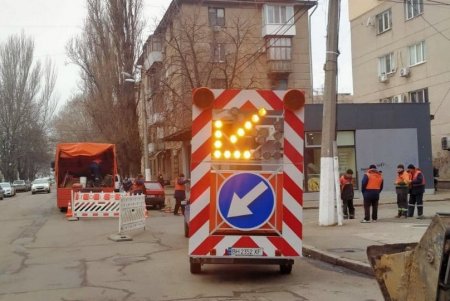 Коммунальщики приведут в порядок ливневки на шести локациях: водителей просят не парковаться в местах проведения работ (фото)