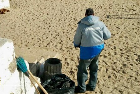 Сотрудники коммунального предприятия «Побережье Одессы» получили новую форму и оборудование (фото)