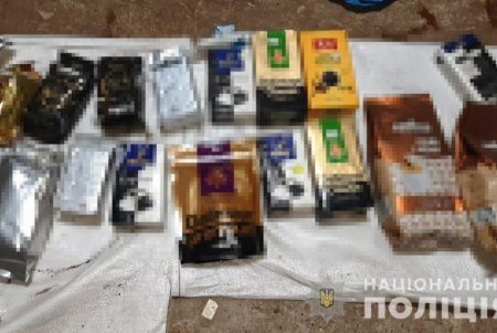 Супружеская пара одесситов фальсифицировала кофейные напитки и продавала под видом известных брендов (фото, видео)
