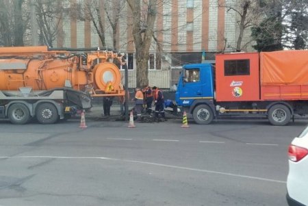 Очищать дождеприемники в понедельник будут на пяти улицах города (фото)