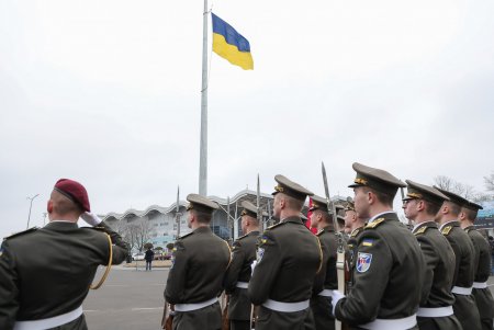 В Одессе торжественно подняли Государственный Флаг Украины по случаю Дня единения (фото, видео)