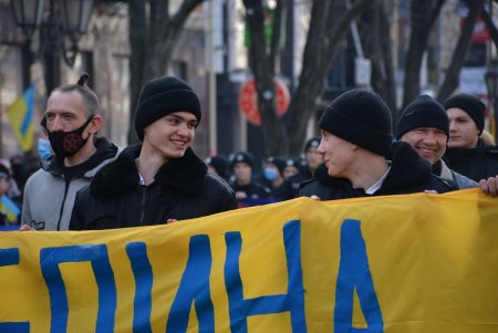 В Одессе прошел патриотический марш в честь Дня единения (фоторепортаж)