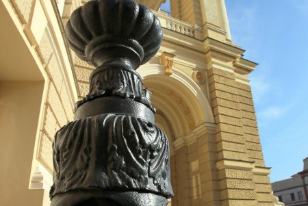 Театральная площадь — яркая жемчужина морского города (фоторепортаж) 