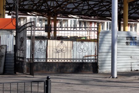 Старые рыбные ряды демонтировали на рынке «Привоз» (фоторепортаж)