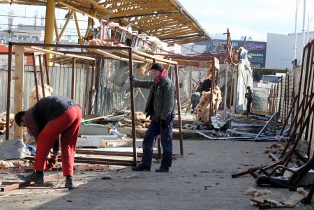 Старые рыбные ряды демонтировали на рынке «Привоз» (фоторепортаж)