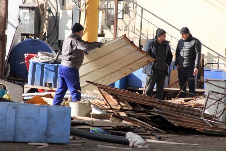 Старые рыбные ряды демонтировали на рынке «Привоз» (фоторепортаж)